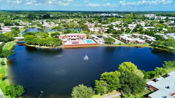 170 Amherst Lane, Lake Worth, FL 33467