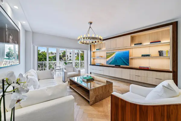 389 S Lake Drive #2g, Palm Beach, FL 33480