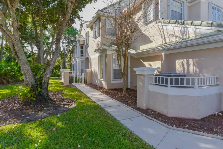 1567 SW Harbour Isles Circle, Port Saint Lucie, FL 34986 - #2