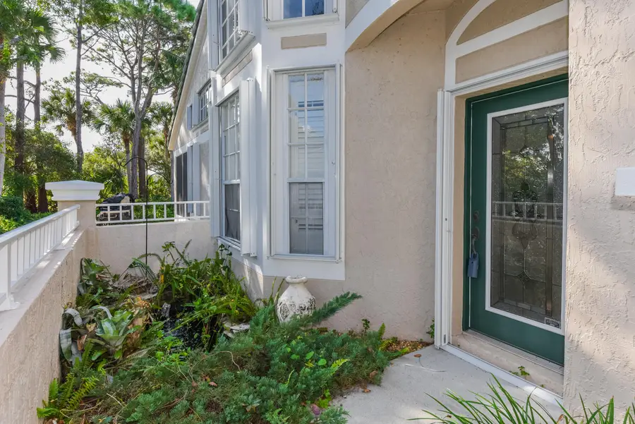1567 SW Harbour Isles Circle, Port Saint Lucie, FL 34986 - #3