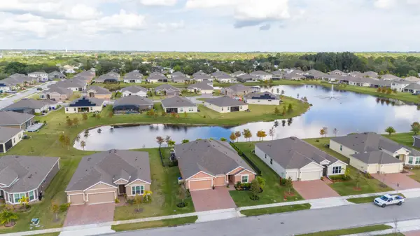 6 52nd Square, Vero Beach, FL 32968