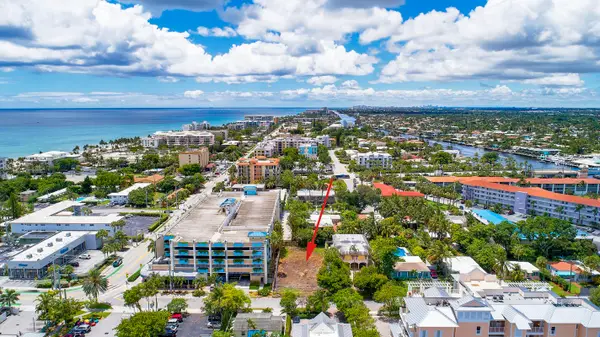 1956 NE 2nd Street, Deerfield Beach, FL 33441