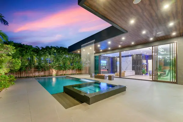 2401 NE 13th Street, Fort Lauderdale, FL 33304