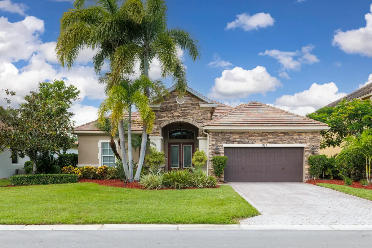 912 SW Sun Circle, Palm City, FL 34990 - #1