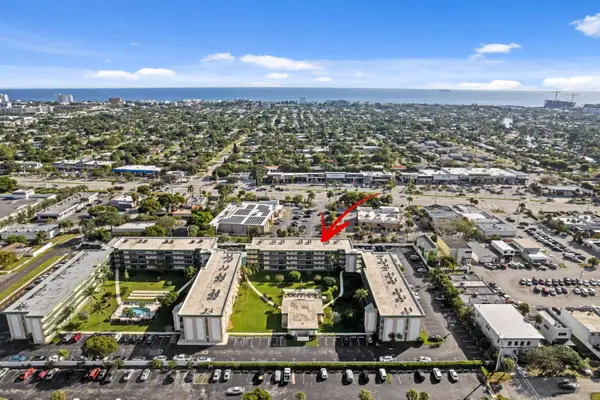 808 SE 7th Street #405, Deerfield Beach, FL 33441