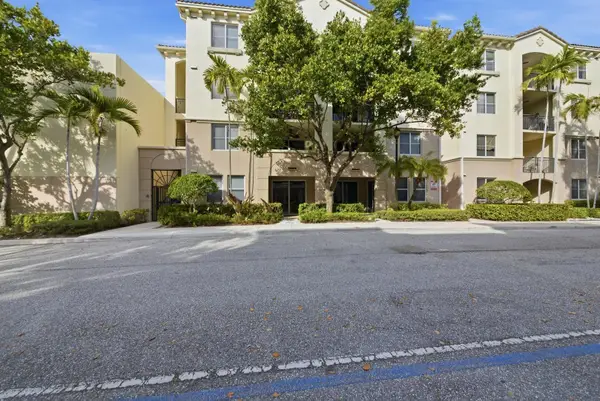 4 Renaissance Way #110, Boynton Beach, FL 33426