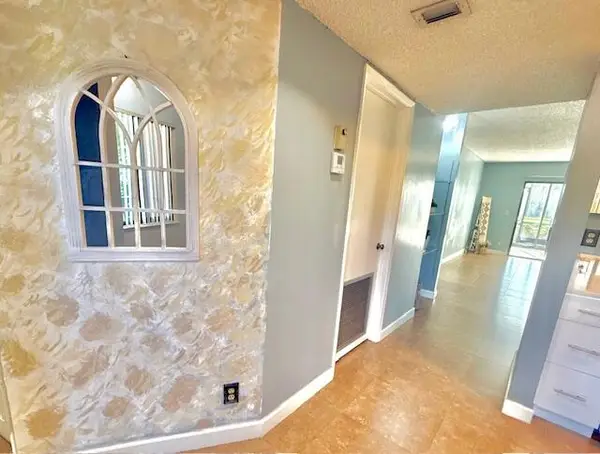 2202 S Cypress Bend Drive #101, Pompano Beach, FL 33069