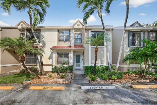 237 City View Drive #237, Fort Lauderdale, FL 33311