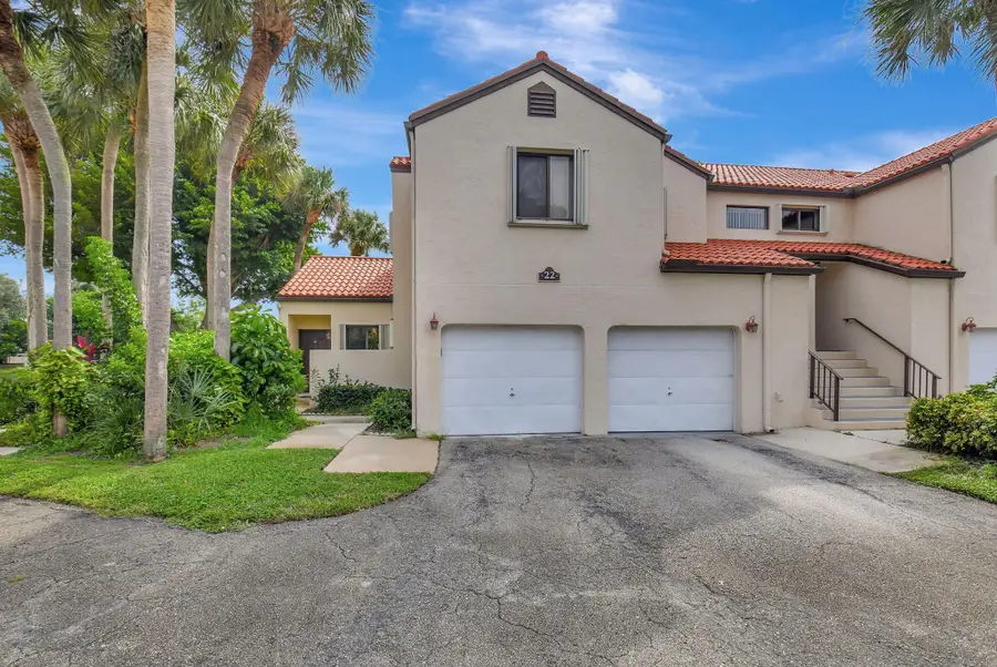 22 Via De Casas Sur #101, Boynton Beach, FL 33426 - #2