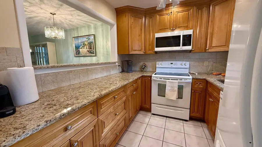 705 Lori Drive #309, Palm Springs, FL 33461 - #2