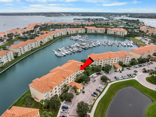 8 Harbour Isle Drive E #Ph5, Fort Pierce, FL 34949