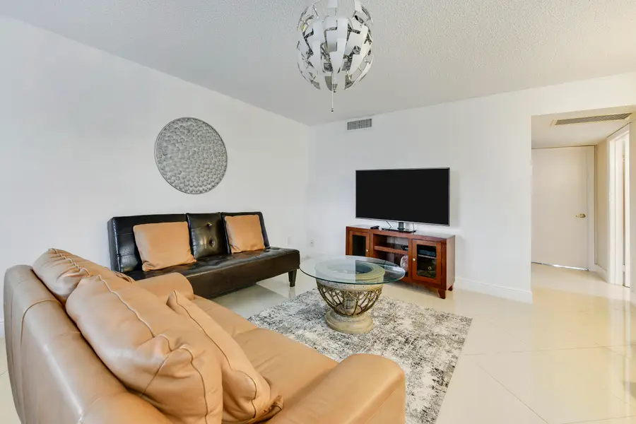 3100 Springdale Boulevard #314, Palm Springs, FL 33461 - #3