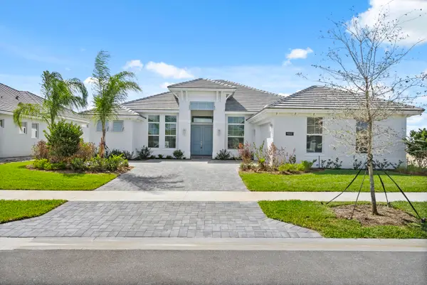9203 SW Pinnacle Place, Port St Lucie, FL 34987