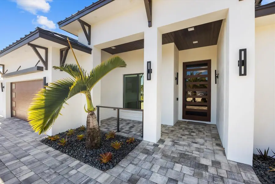 3291 SE West Snow Road, Port Saint Lucie, FL 34984 - #3