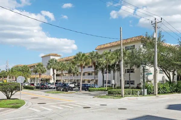 200 E Royal Palm Road #304, Boca Raton, FL 33432