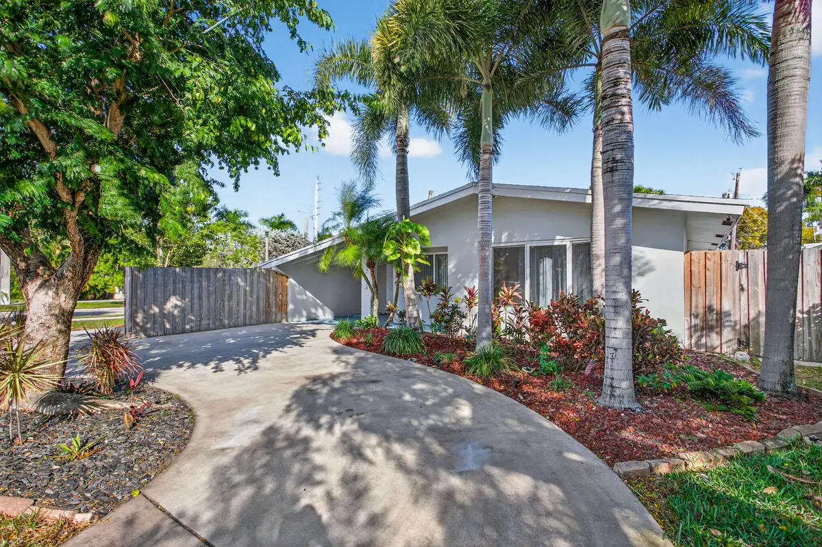 3792 NE 19th Avenue, Oakland Park, FL 33308 - #1