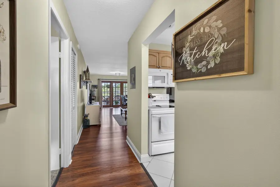 135 Lake Anne Drive, West Palm Beach, FL 33411 - #3