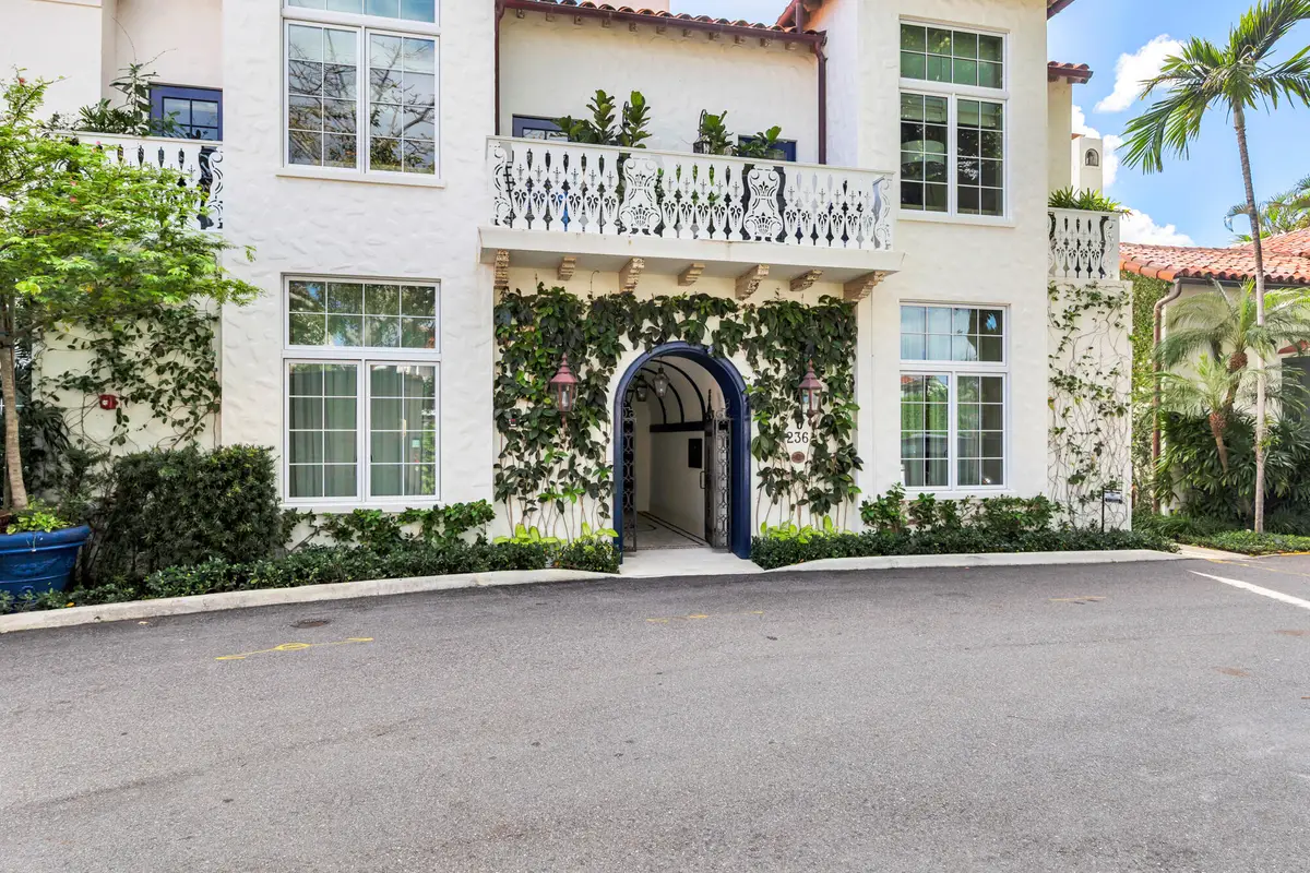 236 Phipps Plaza #201, Palm Beach, FL 33480 - #1