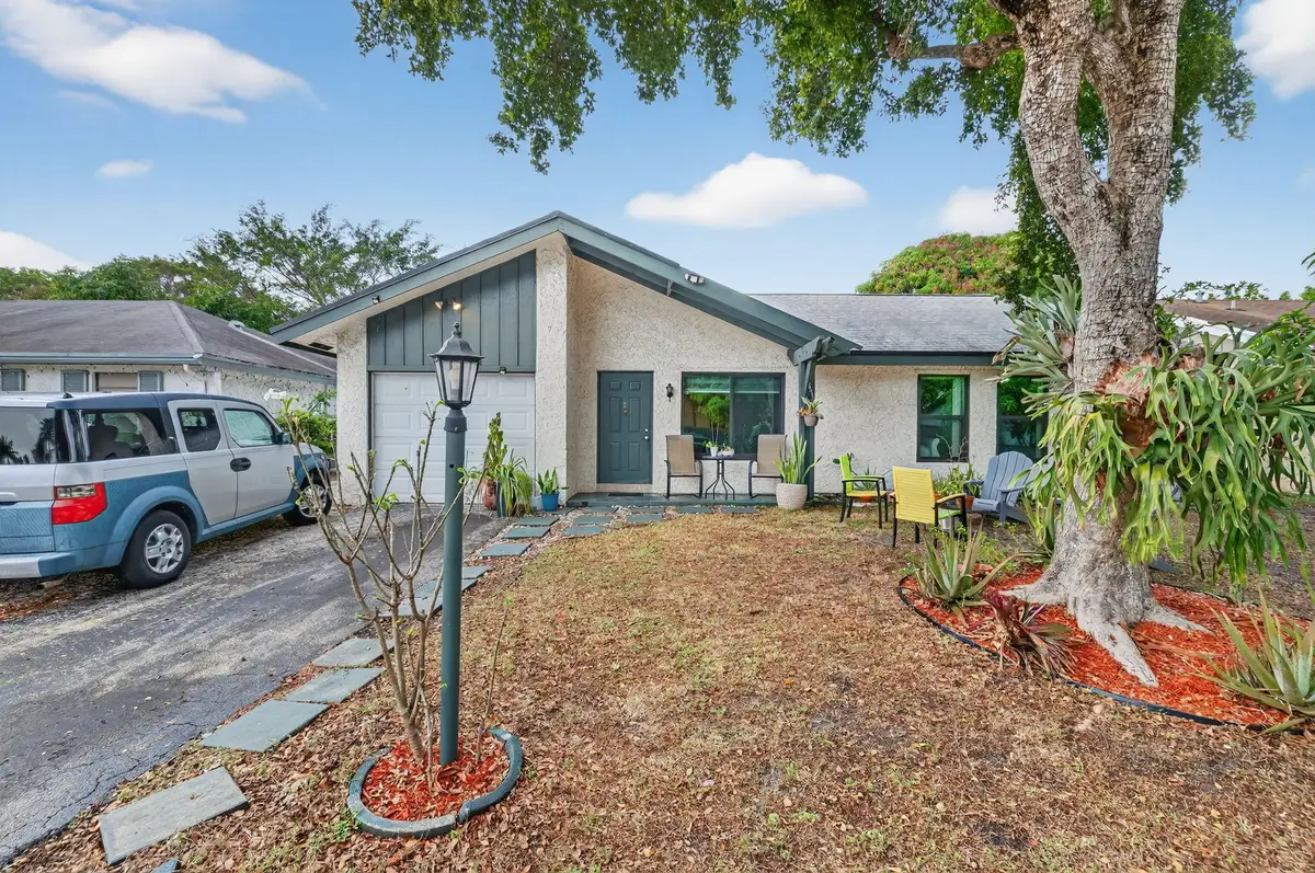 1236 SW 75th Avenue, North Lauderdale, FL 33068 - #1