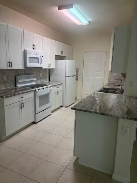 3557 Forest Hill Boulevard #49, Palm Springs, FL 33406