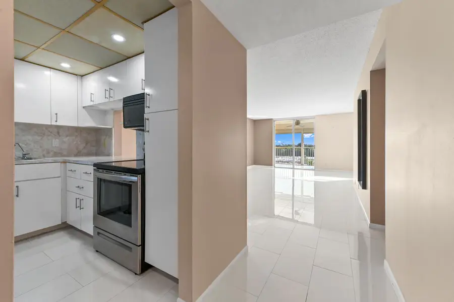 5700 NW 2nd Avenue #503, Boca Raton, FL 33487 - #3