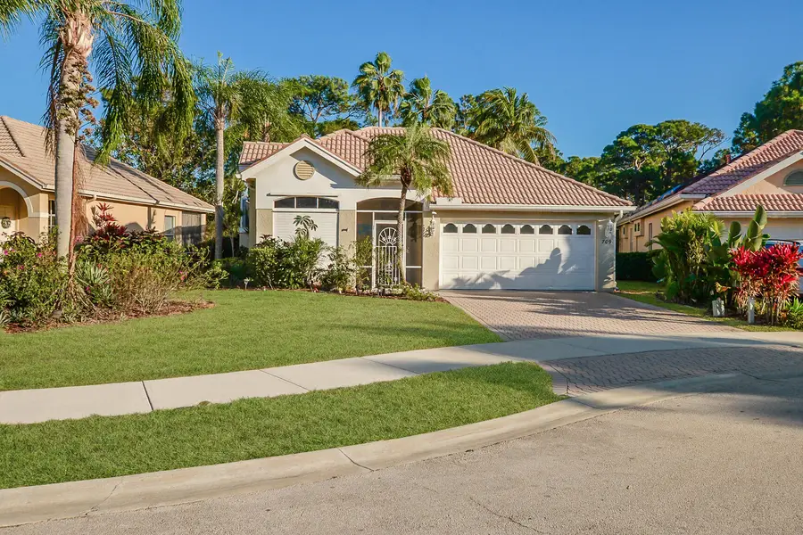 709 SW Saint Vincent Cove, Port Saint Lucie, FL 34986 - #2