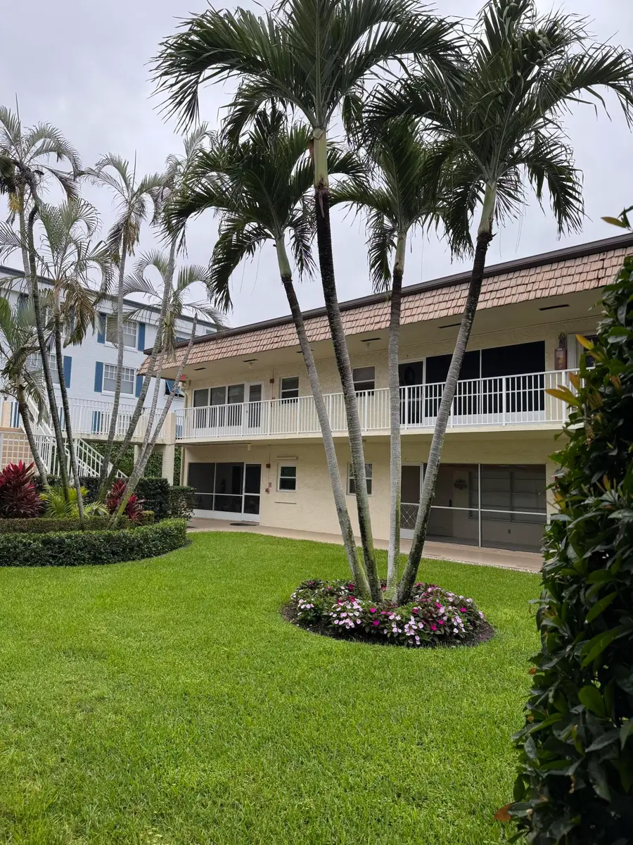 632 Snug Harbor Drive #D6, Boynton Beach, FL 33435 - #3