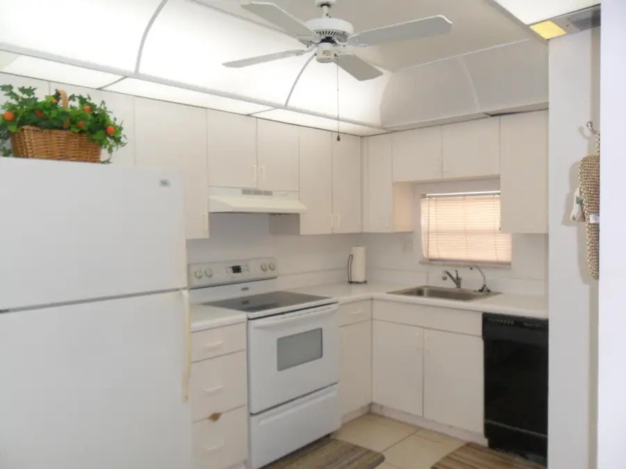 681 S Hollybrook Drive #105, Pembroke Pines, FL 33025 - #3