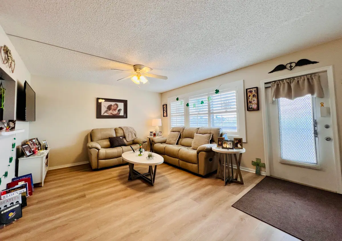 334 Southampton B, West Palm Beach, FL 33417 - #1