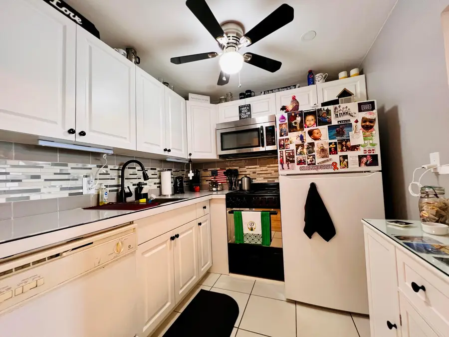 334 Southampton B, West Palm Beach, FL 33417 - #3