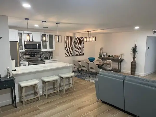 1157 S Drive Circle #C, Delray Beach, FL 33445