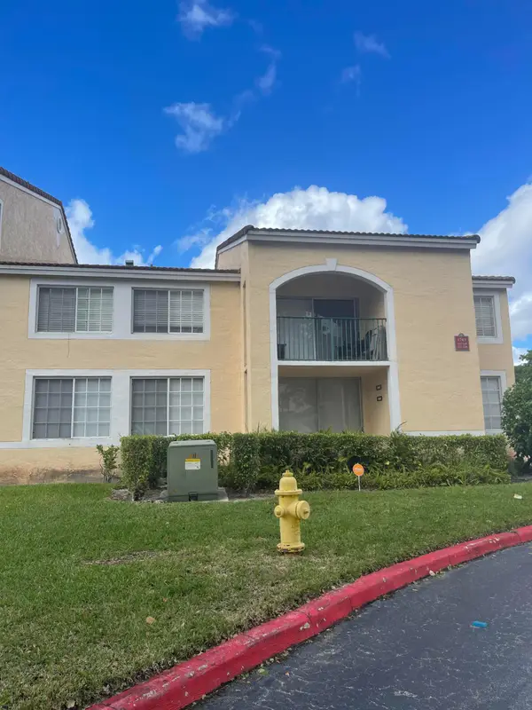1743 Village Boulevard #107, West Palm Beach, FL 33409