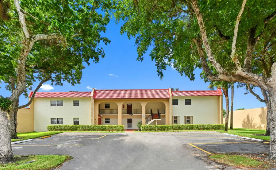 198 Lake Frances Drive, West Palm Beach, FL 33411 - #2