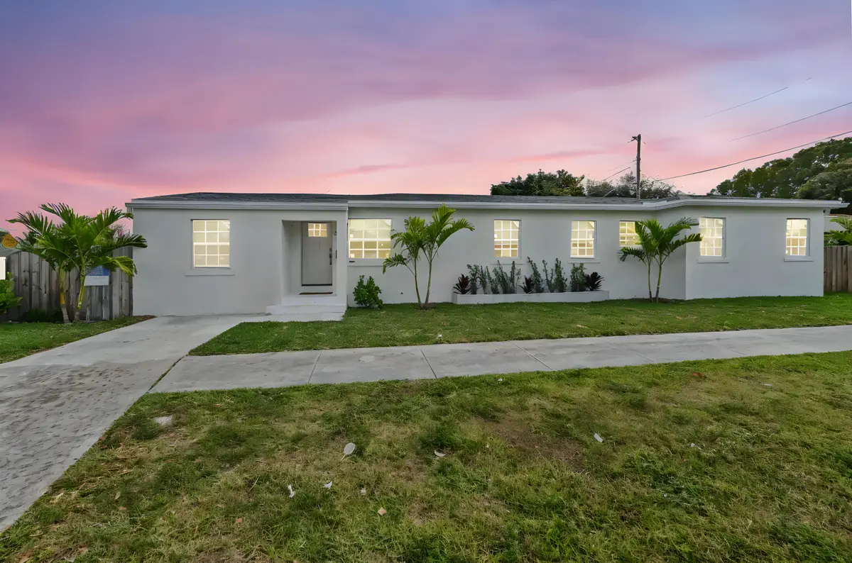 3400 Parker Avenue, West Palm Beach, FL 33405 - #1