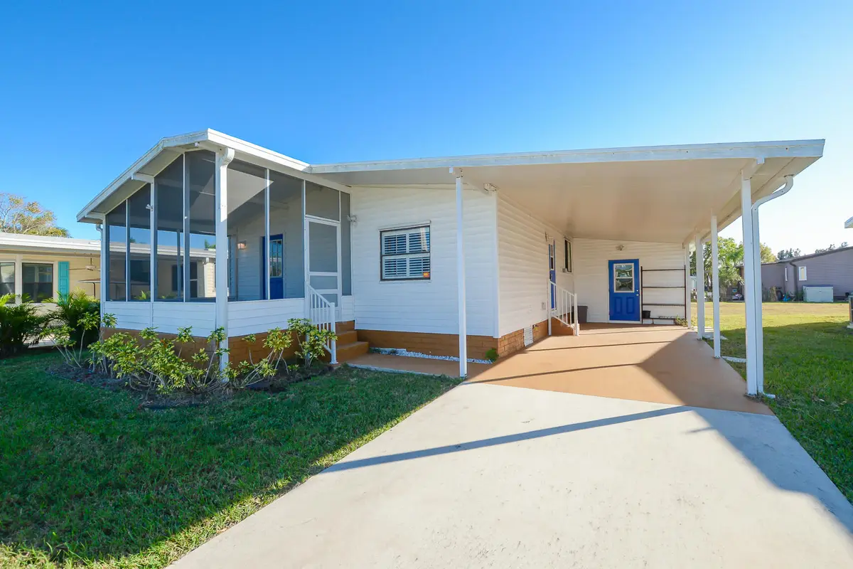 522 Hemingway Terrace, Fort Pierce, FL 34982 - #1