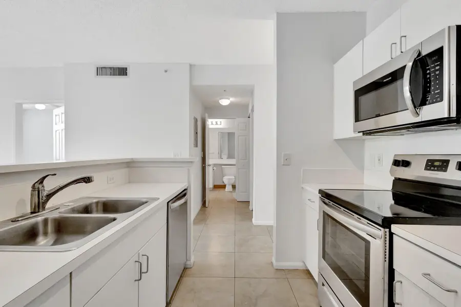 720 S Sapodilla Avenue #303, West Palm Beach, FL 33401 - #3