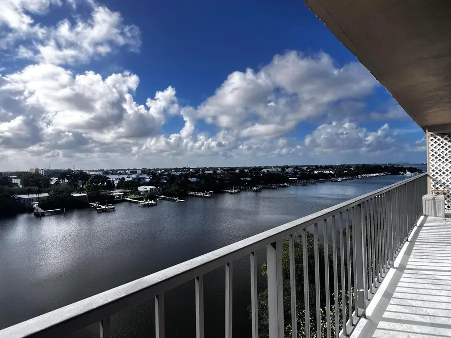 3581 S Ocean Boulevard #7e, South Palm Beach, FL 33480 - #3
