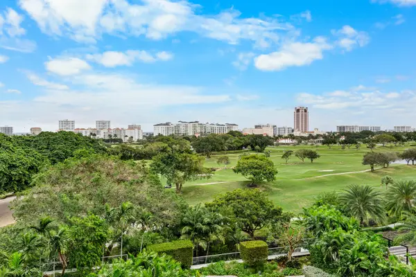 200 SE Mizner Boulevard #707, Boca Raton, FL 33432