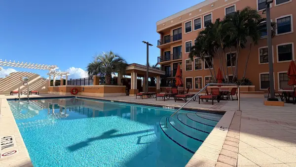 511 Lucerne Avenue #610, ,, FL 33460