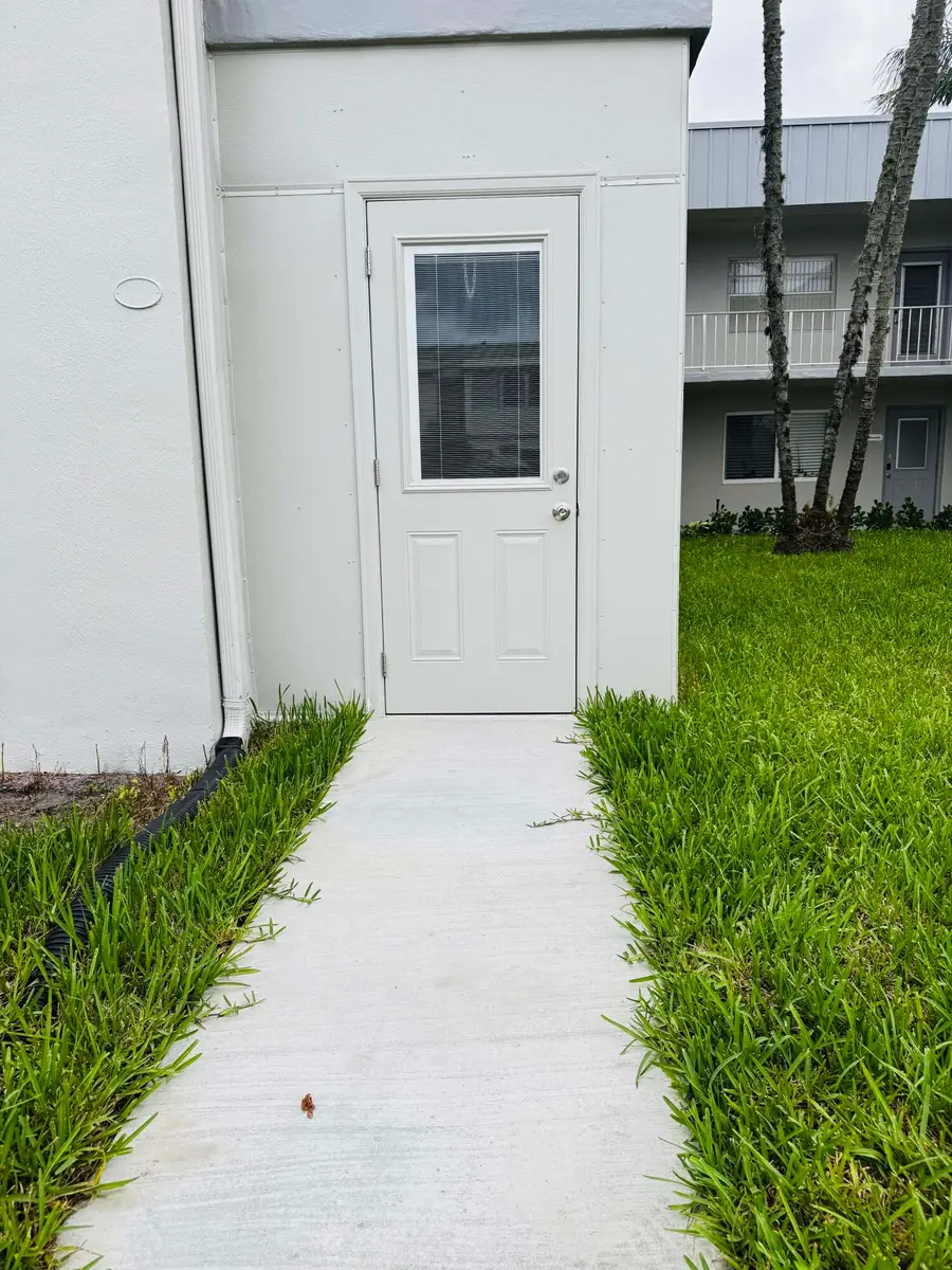 293 Flanders G, Delray Beach, FL 33484 - #2