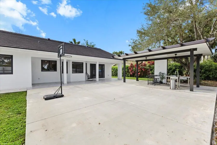 20221 NW 8th Street, Pembroke Pines, FL 33029 - #2