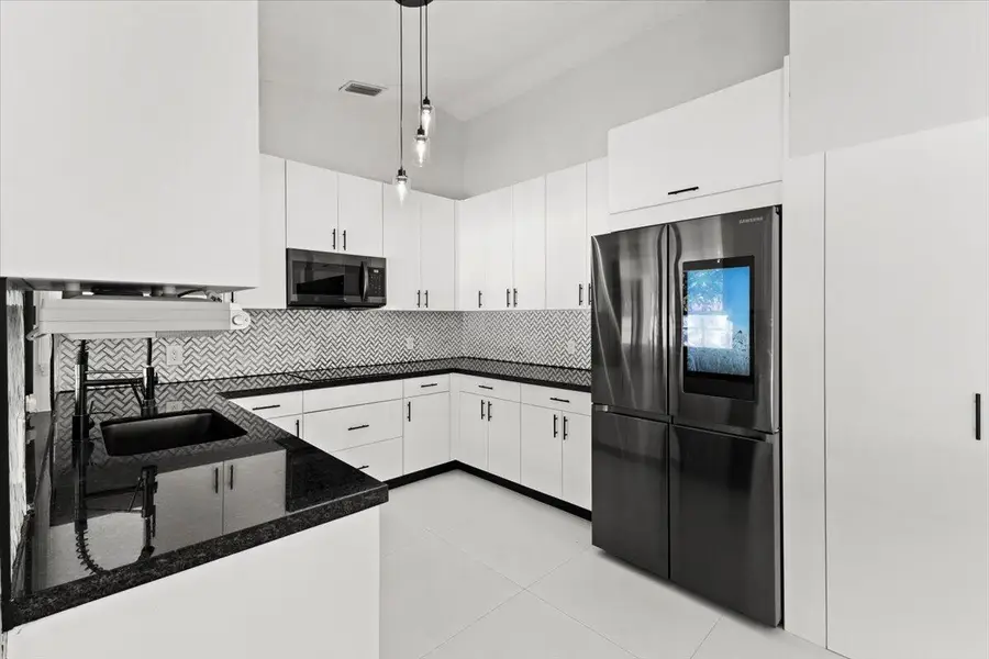 20221 NW 8th Street, Pembroke Pines, FL 33029 - #3