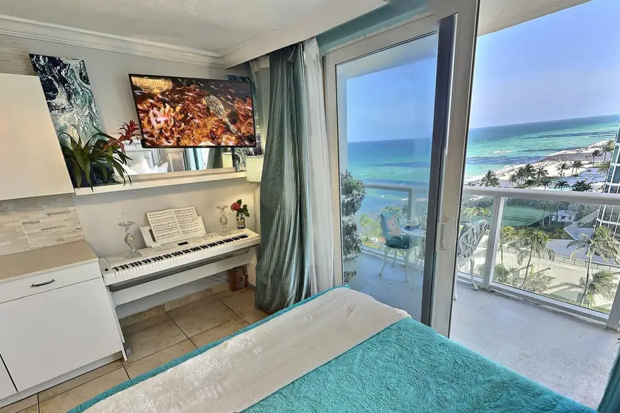 19201 Collins Avenue #809, Sunny Isles Beach, FL 33160 - #3