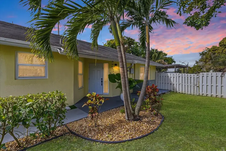 901 SW 111th Way, Davie, FL 33324 - #3