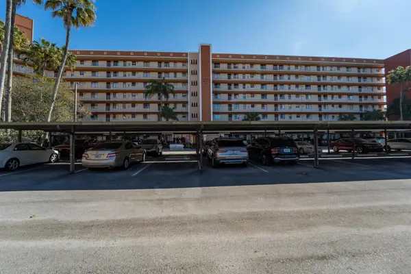 7360 S Oriole Boulevard #706, Delray Beach, FL 33446