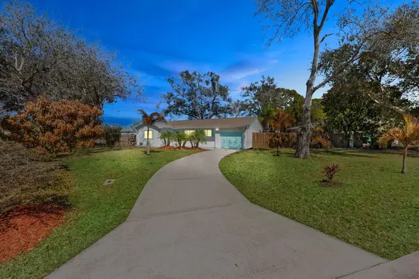 126 Ormond Court, Sebastian, FL 32958