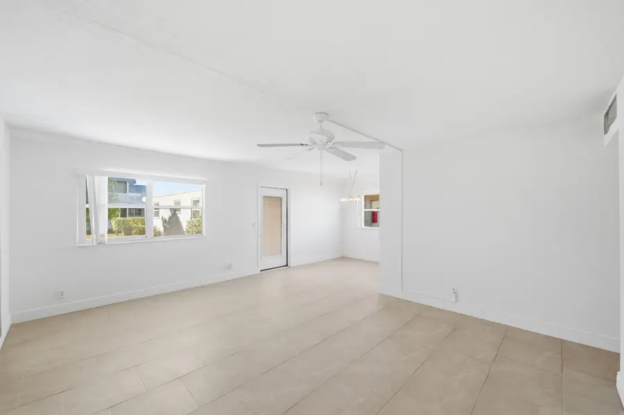 452 Brittany J, Delray Beach, FL 33446 - #3