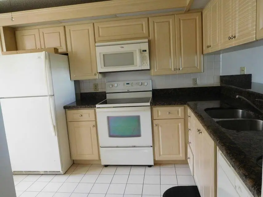 2461 Village Boulevard #102, West Palm Beach, FL 33409 - #2