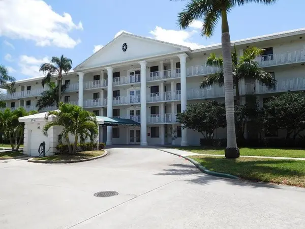 2561 Village Boulevard #306, West Palm Beach, FL 33409