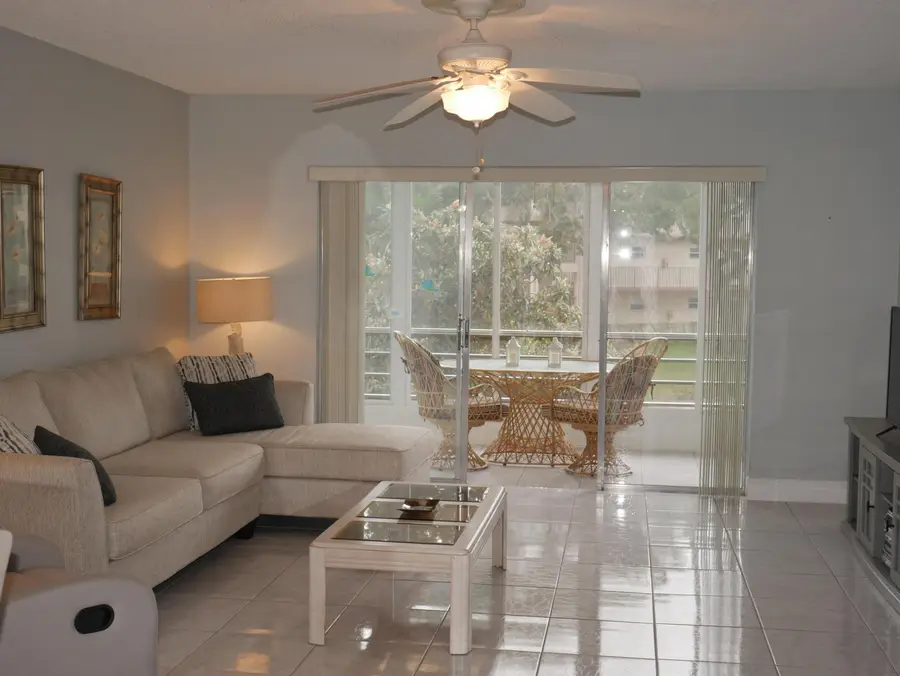 721 Lori Drive #208, Palm Springs, FL 33461 - #2